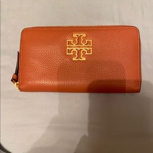 Tory Burch wallet